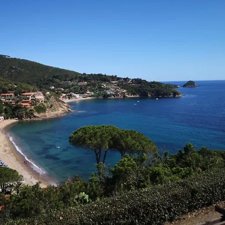 Apartment Punta Amare